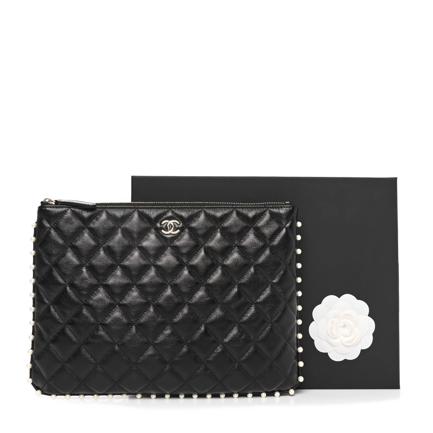 Calfskin Quilted Pearl Medium Cosmetic Case Black