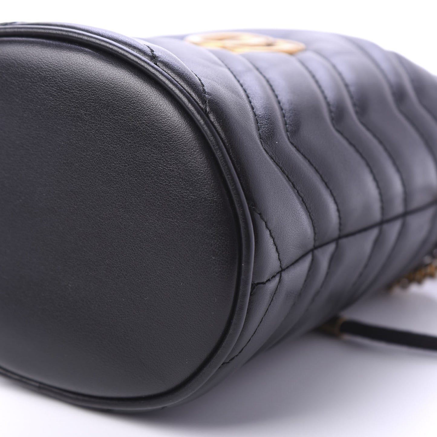 Calfskin Matelasse Mini GG Marmont 2.0 Bucket Bag Black