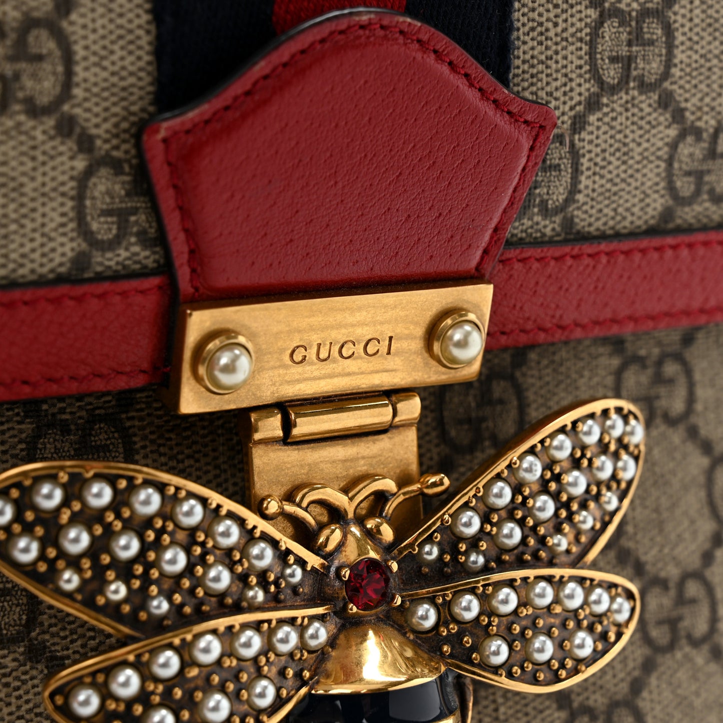 GG Supreme Monogram Medium Queen Margaret Shoulder Bag Red