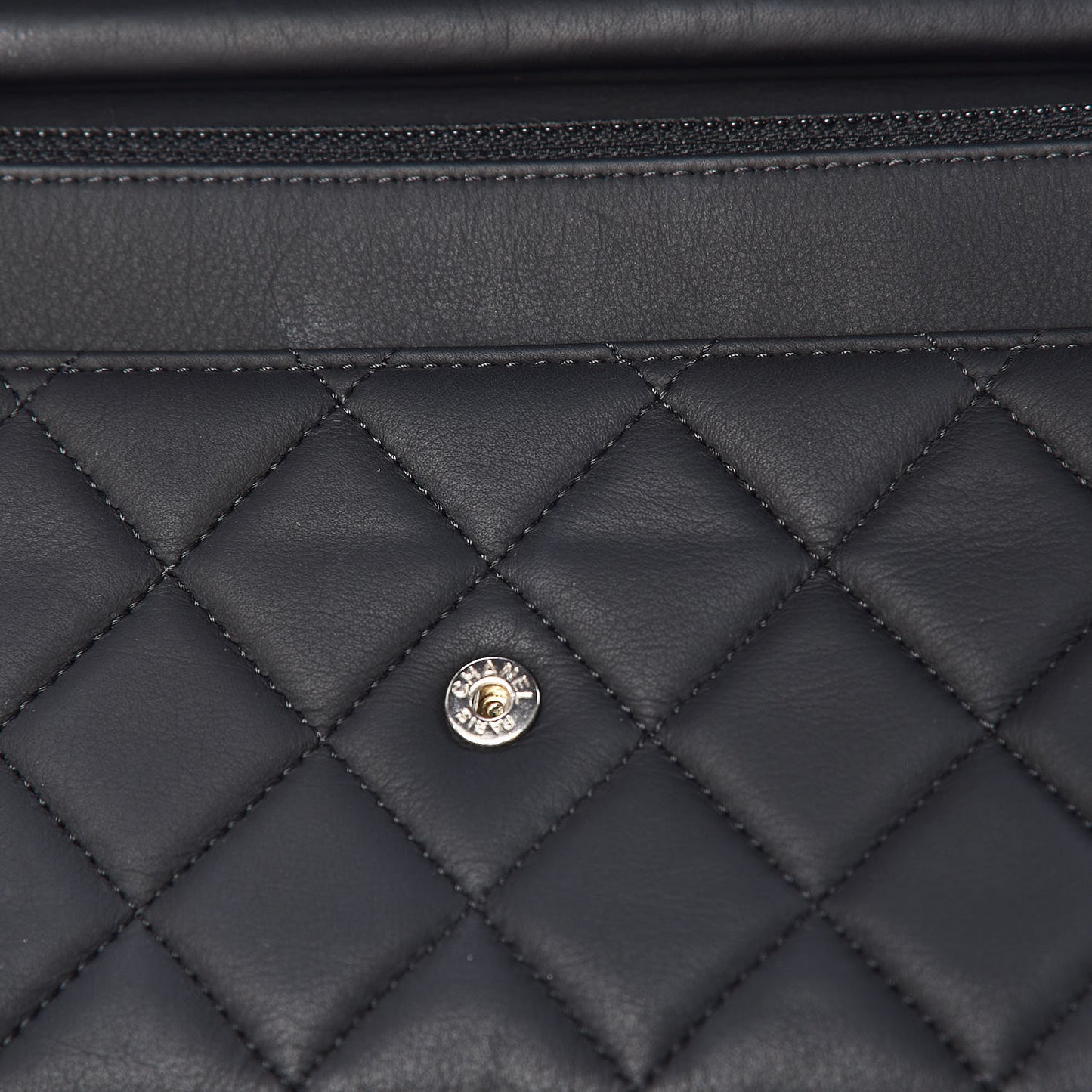 Calfskin Quilted Wallet On Chain WOC Black