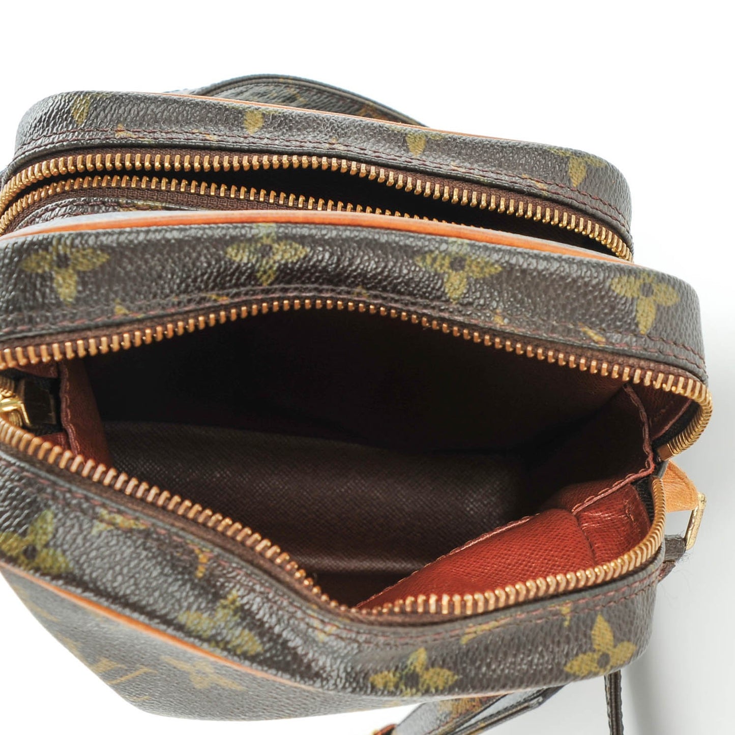 Monogram Amazone