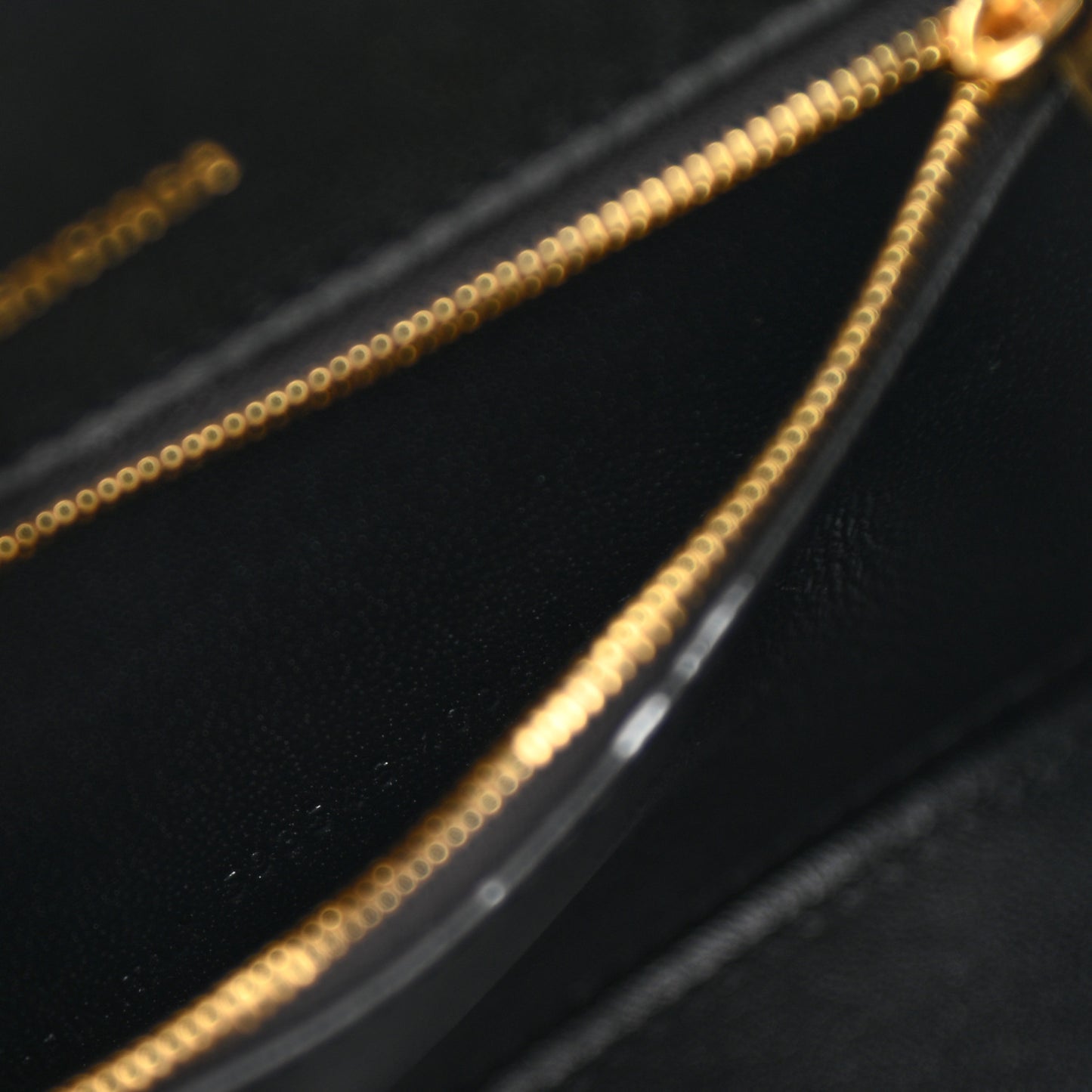 Shiny Box Calfskin Small Hourglass Top Handle Bag Black