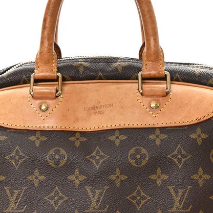 Louis Vuitton Monogram Evasion Sports Bag 7 of 11
