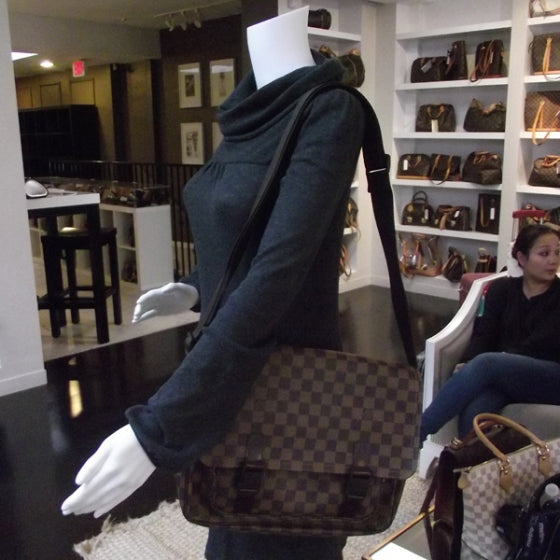 Damier Ebene Melville Messenger Bag