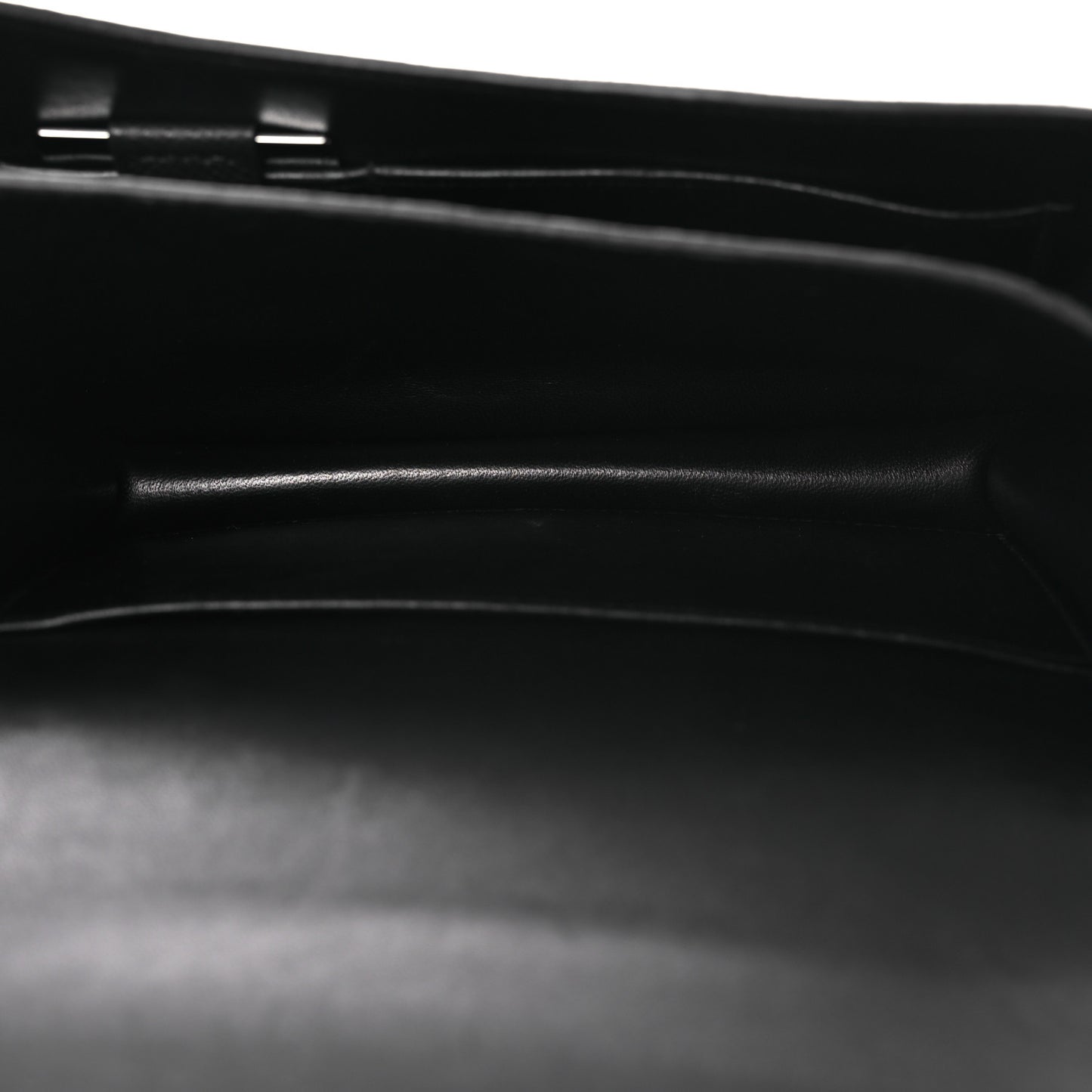 Epsom Constance 18 Black