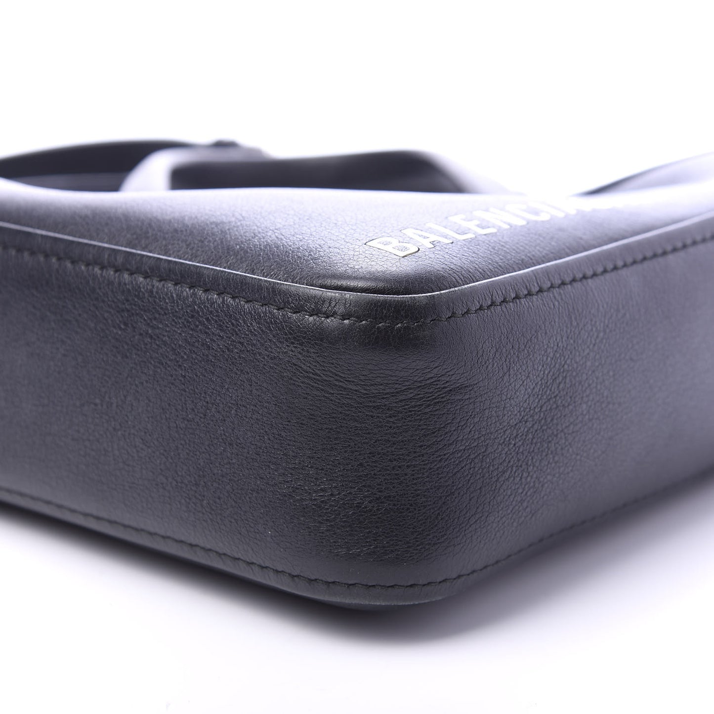 Calfskin XS Triangle Duffle Black