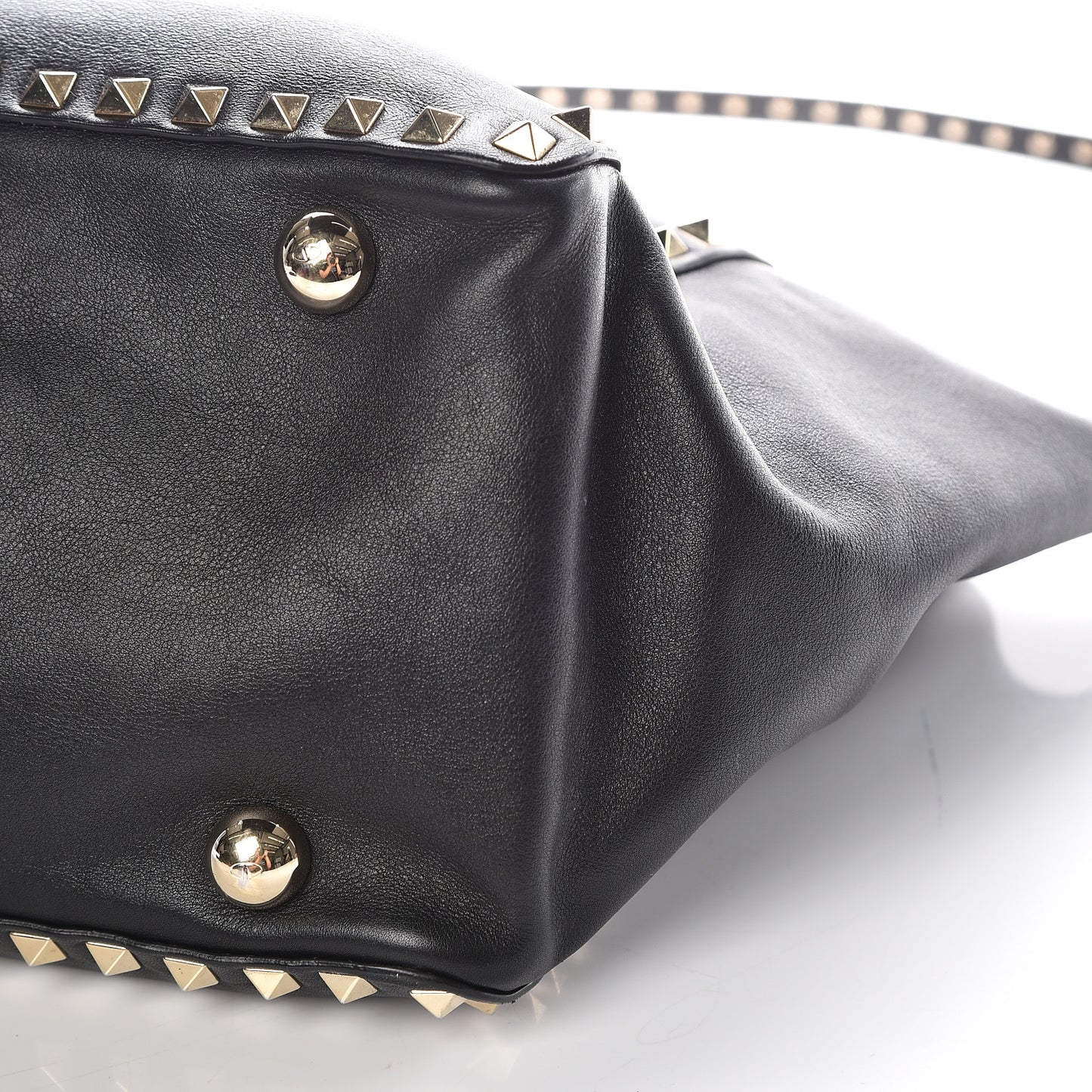 Vitello Medium Rockstud Tote Black