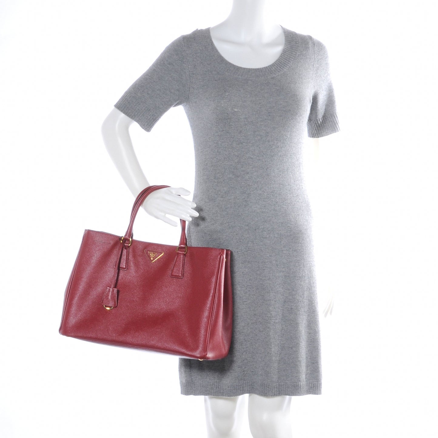 Saffiano Lux Medium Tote Rubino