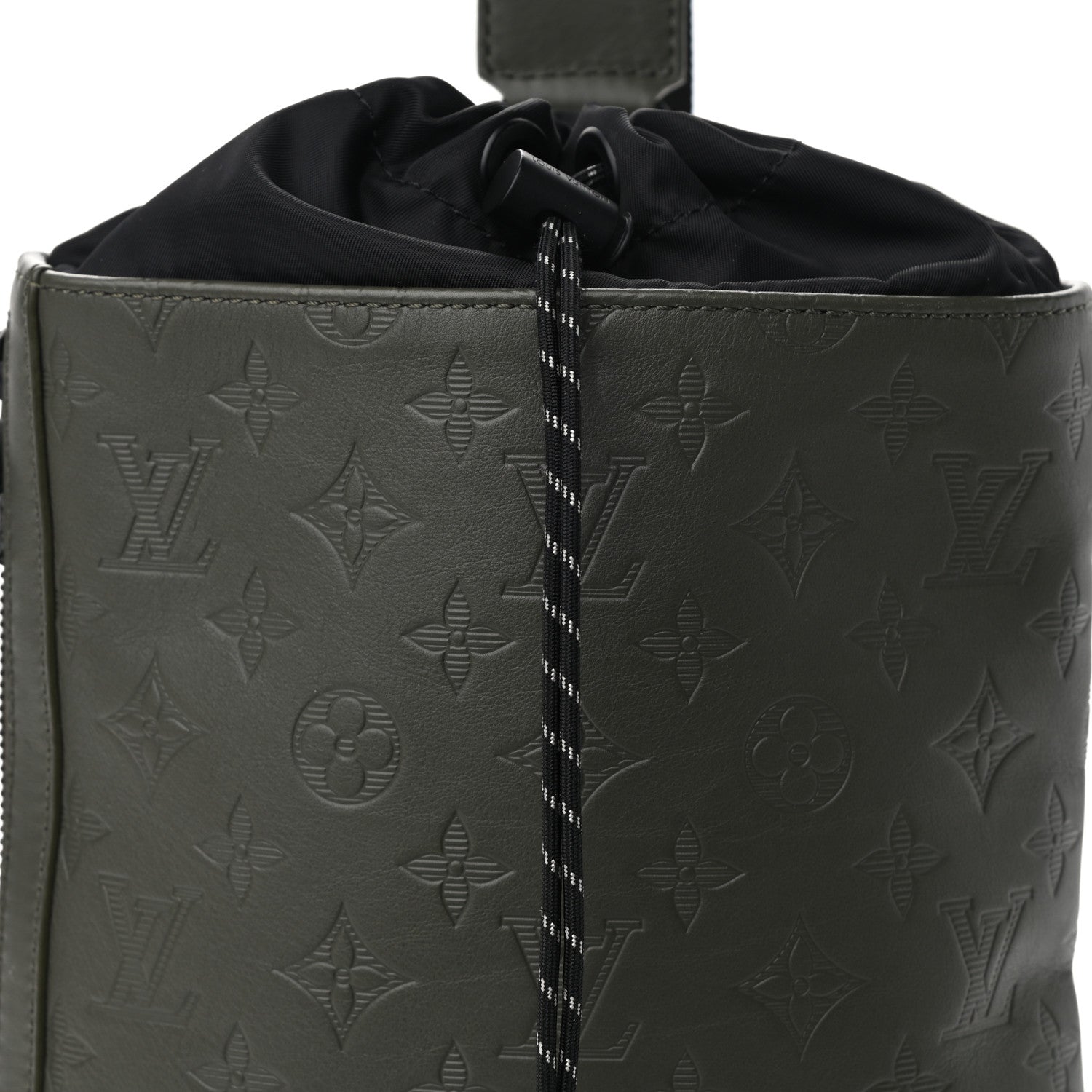 Louis Vuitton Shadow Monogram Chalk Slingbag Kaki 7 of 9