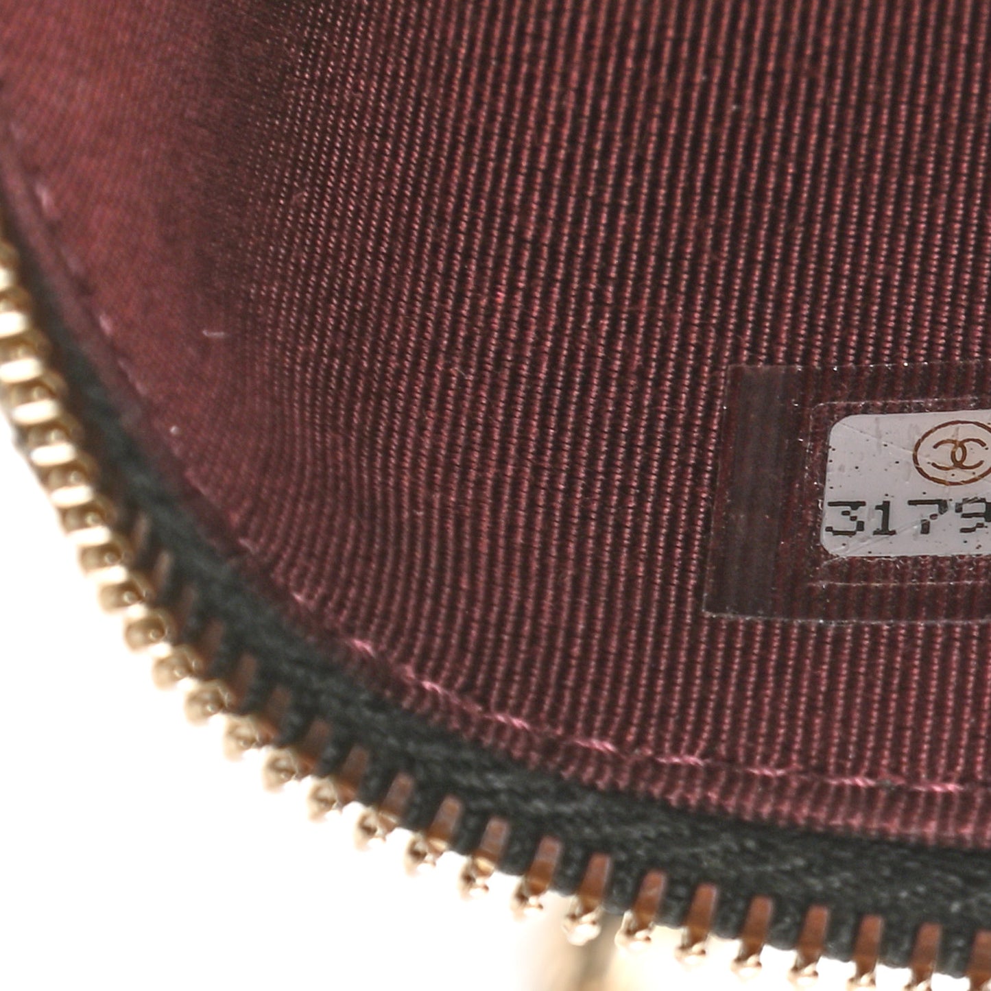 Caviar Quilted Small Vanity Case With Chain Black