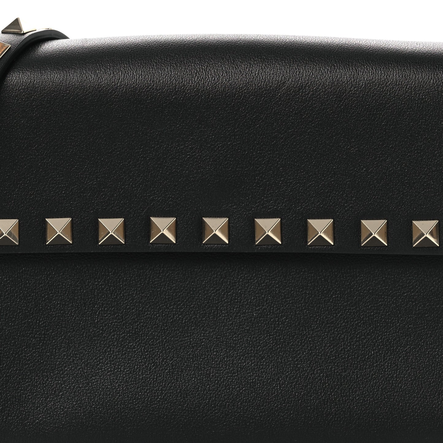 Vitello Rockstud Flap Crossbody Bag Black