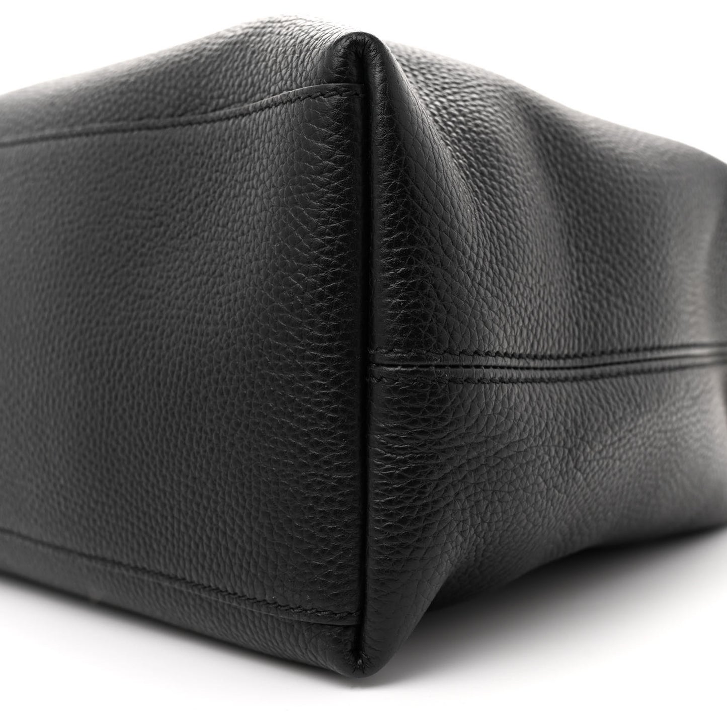 Pebbled Calfskin Medium Soho Chain Shoulder Bag Black