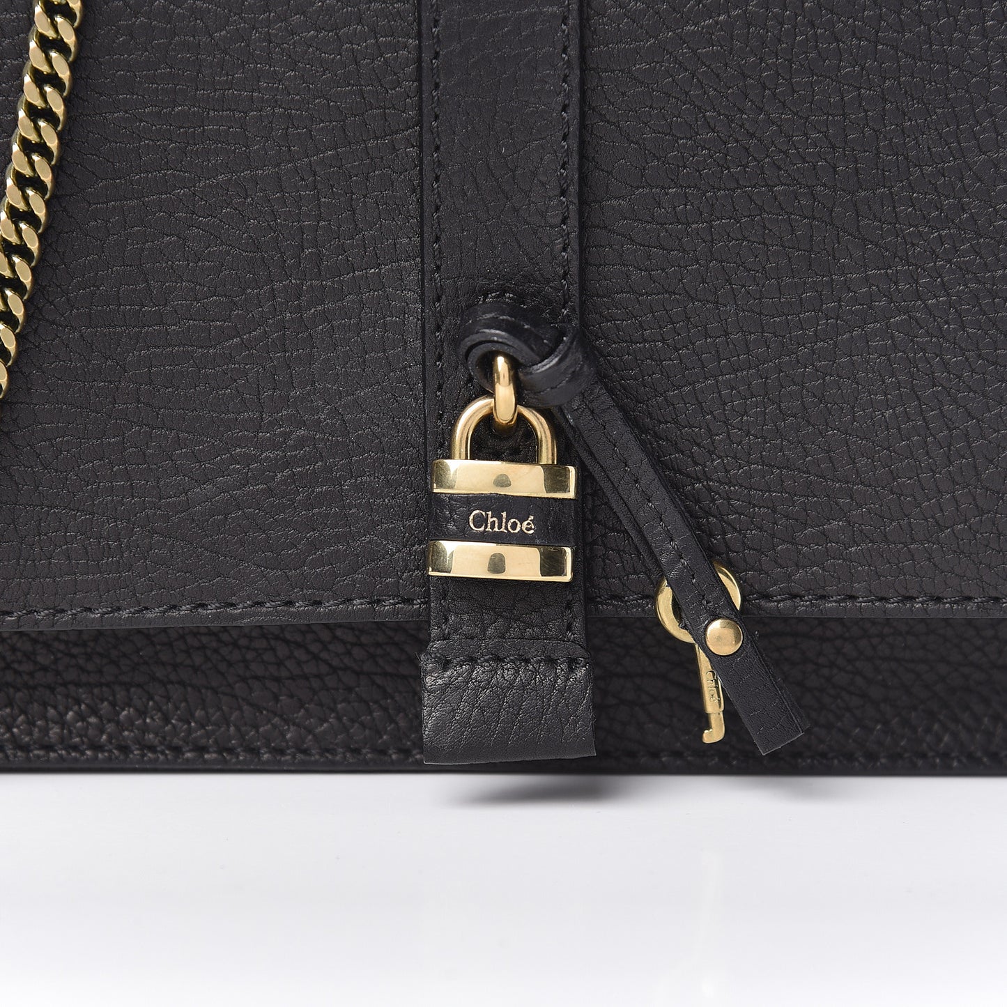 Calfskin Aurore Wallet on Chain Black