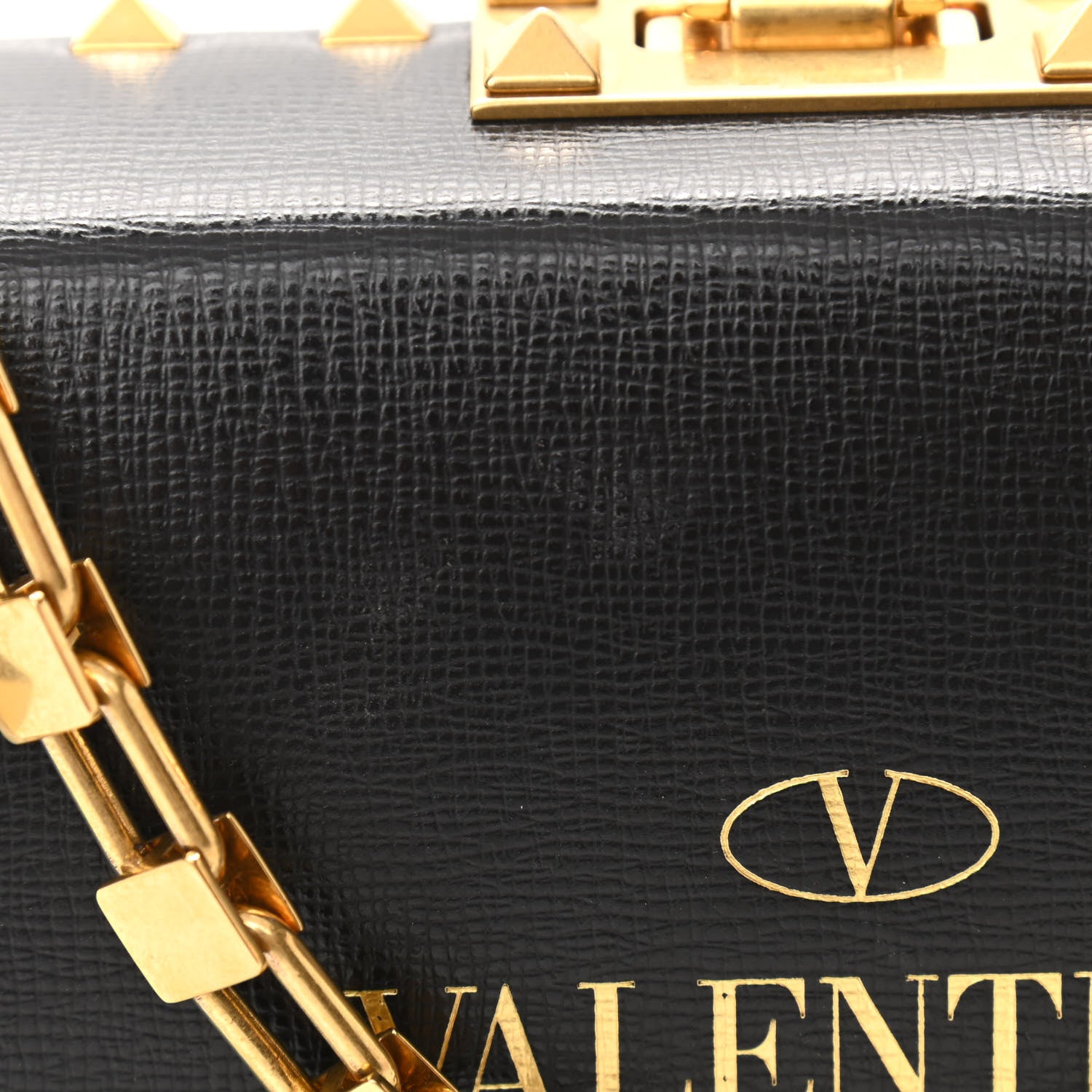 Valentino Garavani Grainy Calfskin Rockstud Alcove Box Clutch Black 10 of 10