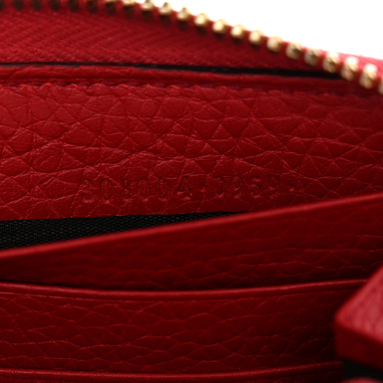 Gucci Pebbled Calfskin Soho Zip Around Wallet Red 6 of 14