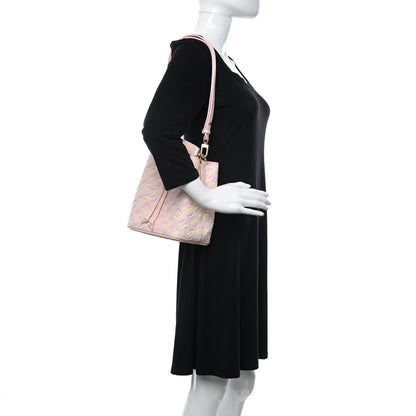 Louis Vuitton Empreinte Monogram Summer Stardust Neonoe BB Pink 2 of 9