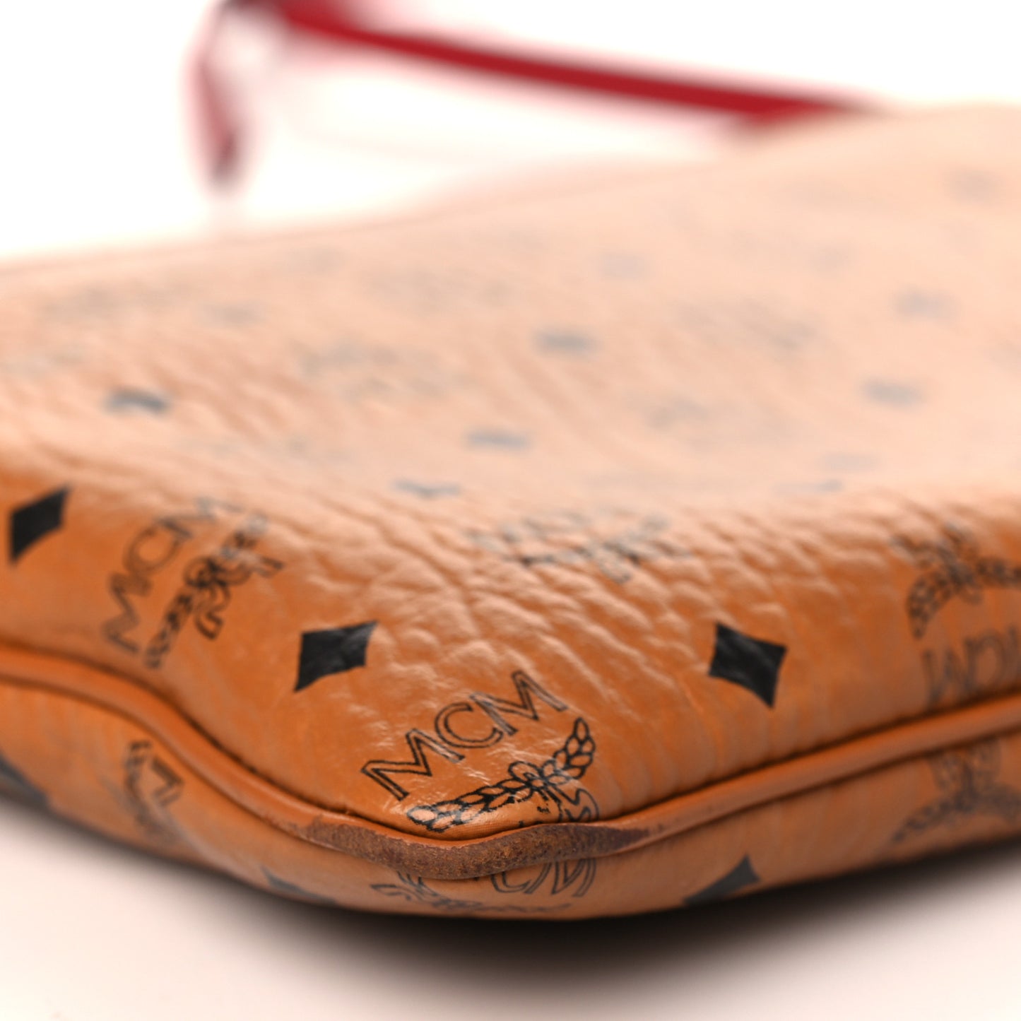 Visetos Medium Crossbody Pouch Cognac Red