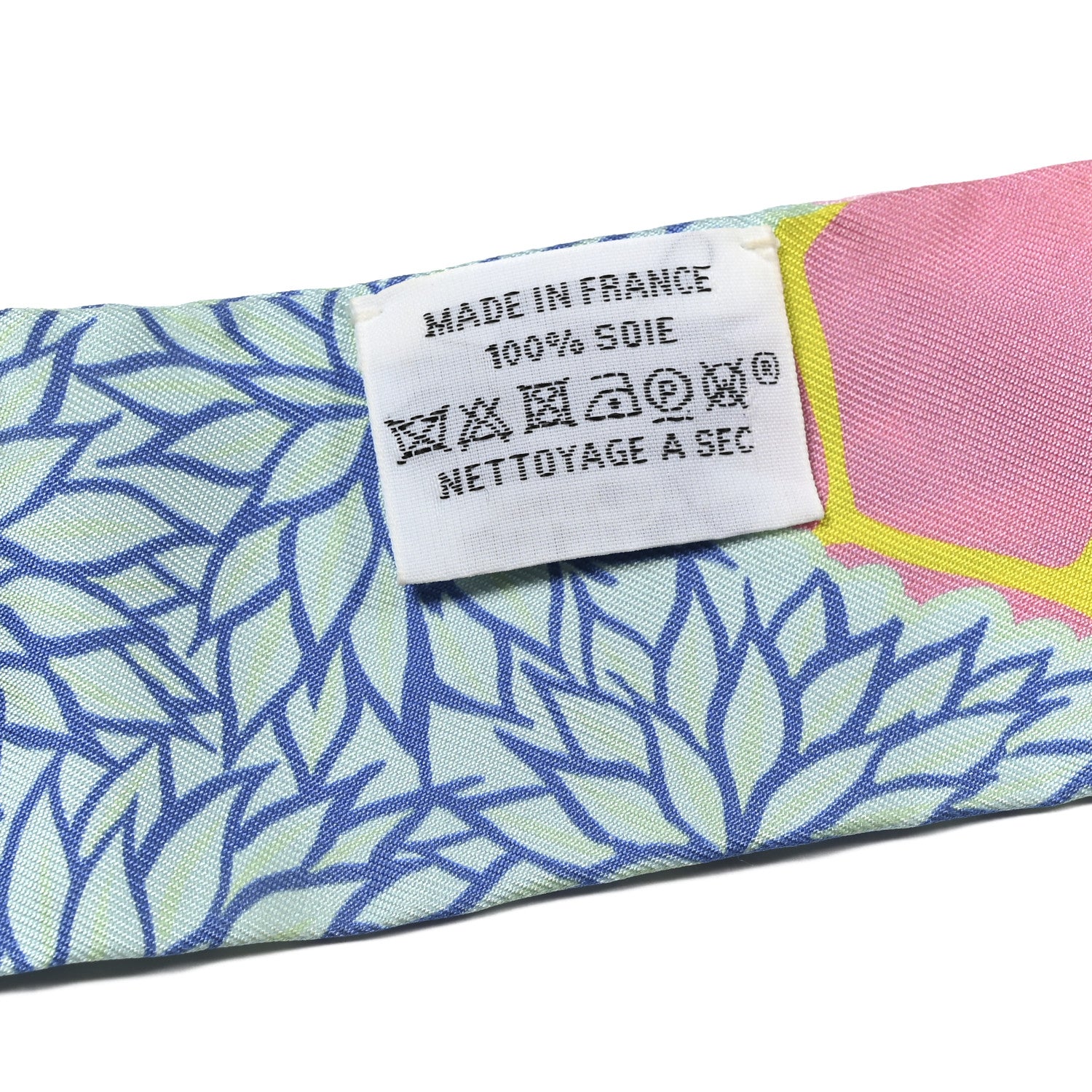 Hermes Silk The Three Graces Twilly Rose Bonbon Canard 3 of 4