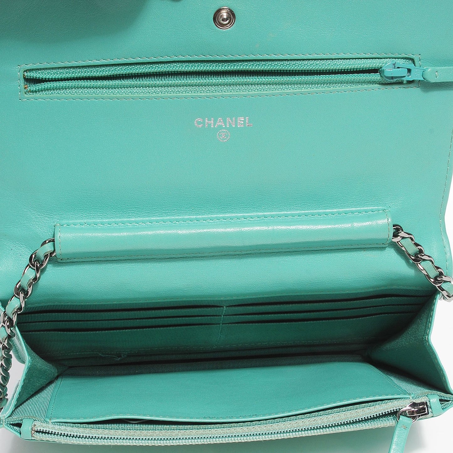 Patent Quilted Wallet On Chain WOC Green