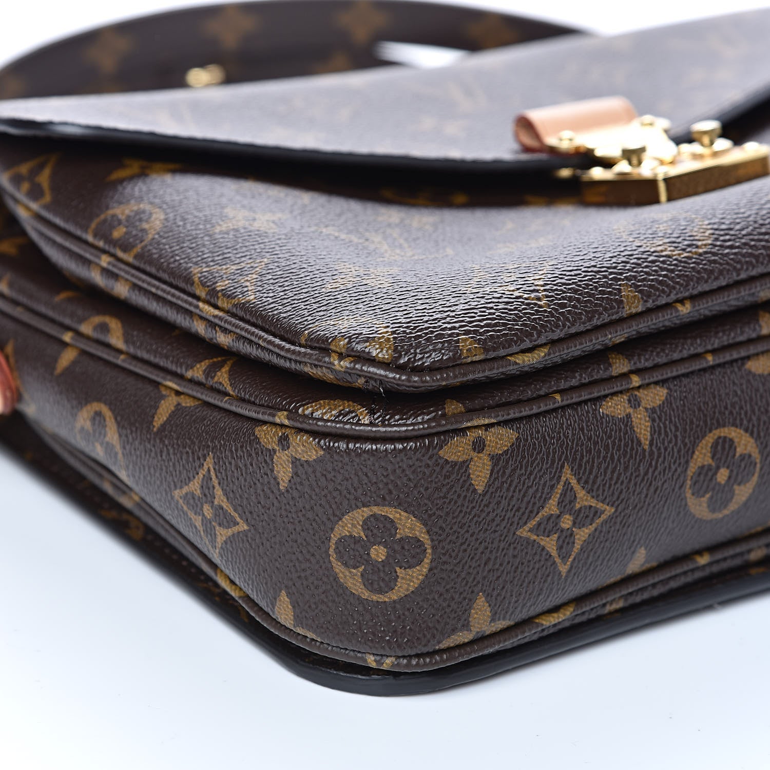 Louis Vuitton Monogram Pochette Metis 8 of 9