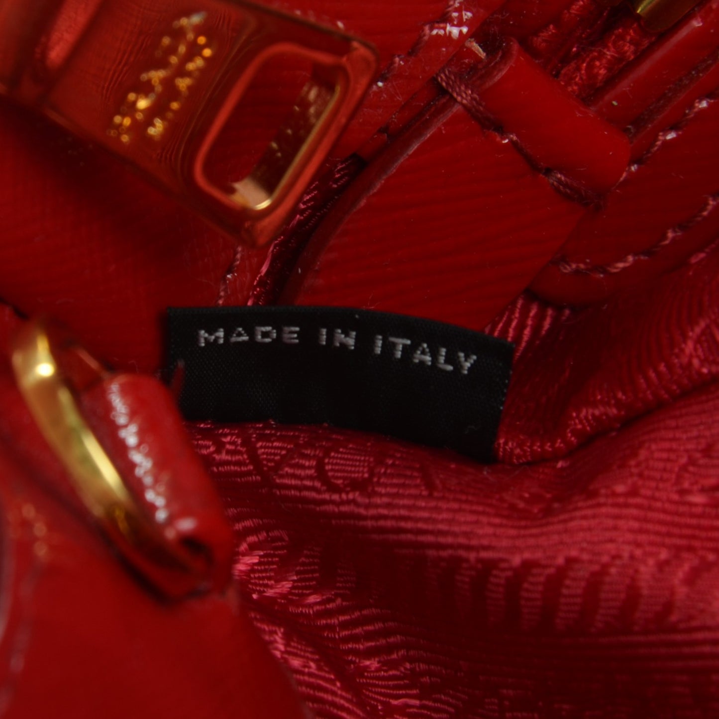 Saffiano Vernice Mini Galleria Double Zip Tote Rosso