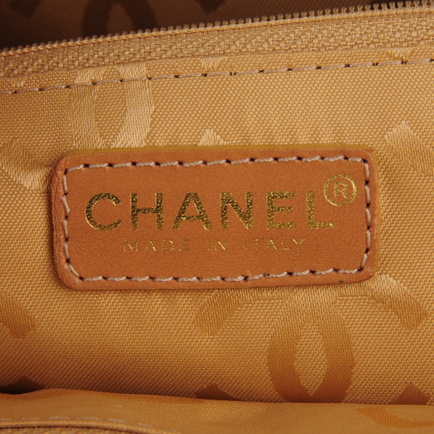 Caviar CC Shoulder Bag Beige