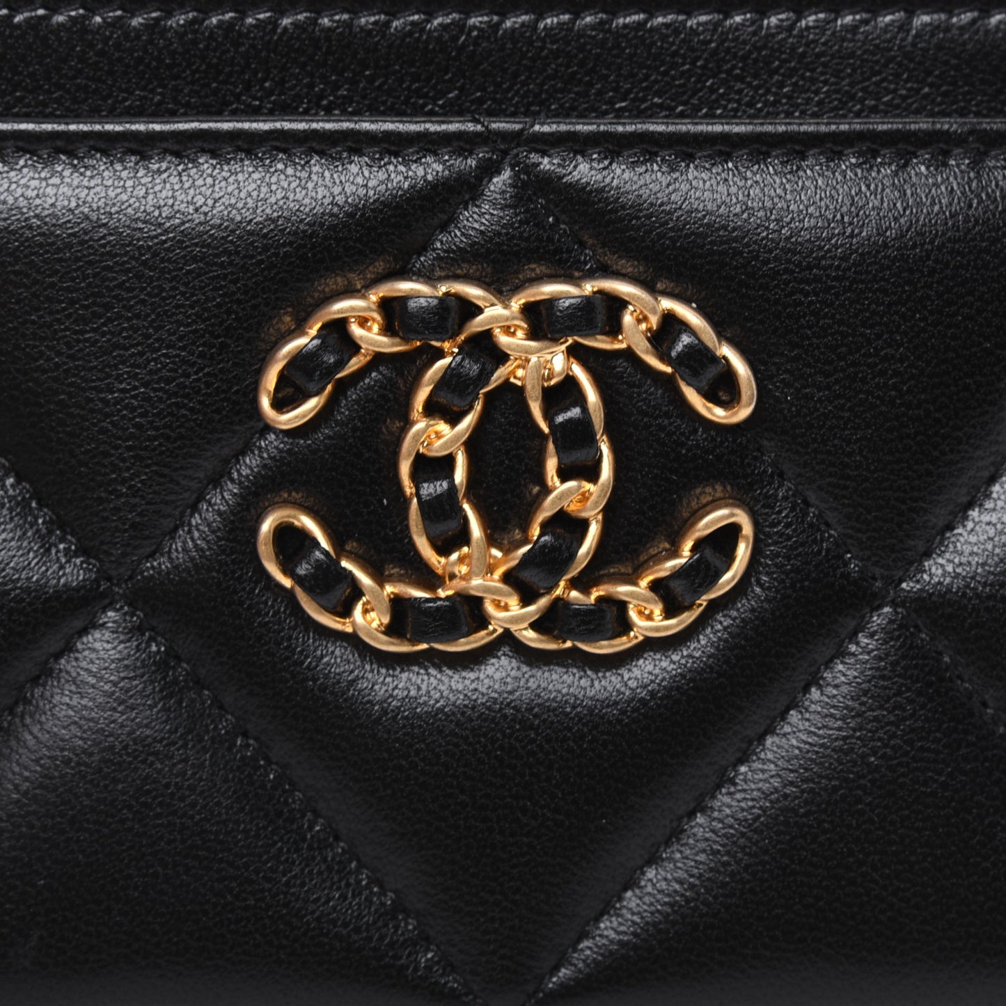 Lambskin Quilted Chanel 19 Card Holder Black
