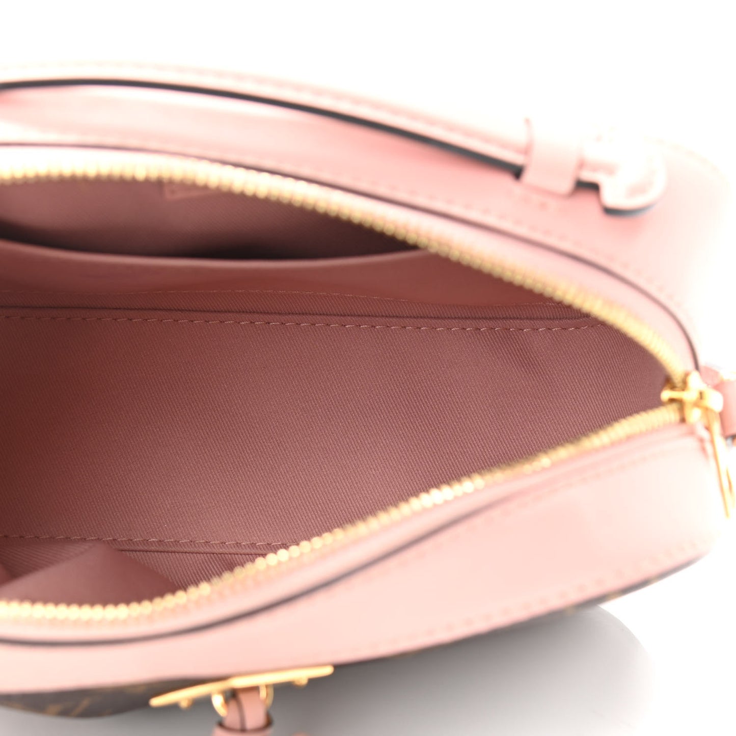 Monogram Saintonge Rose Poudre