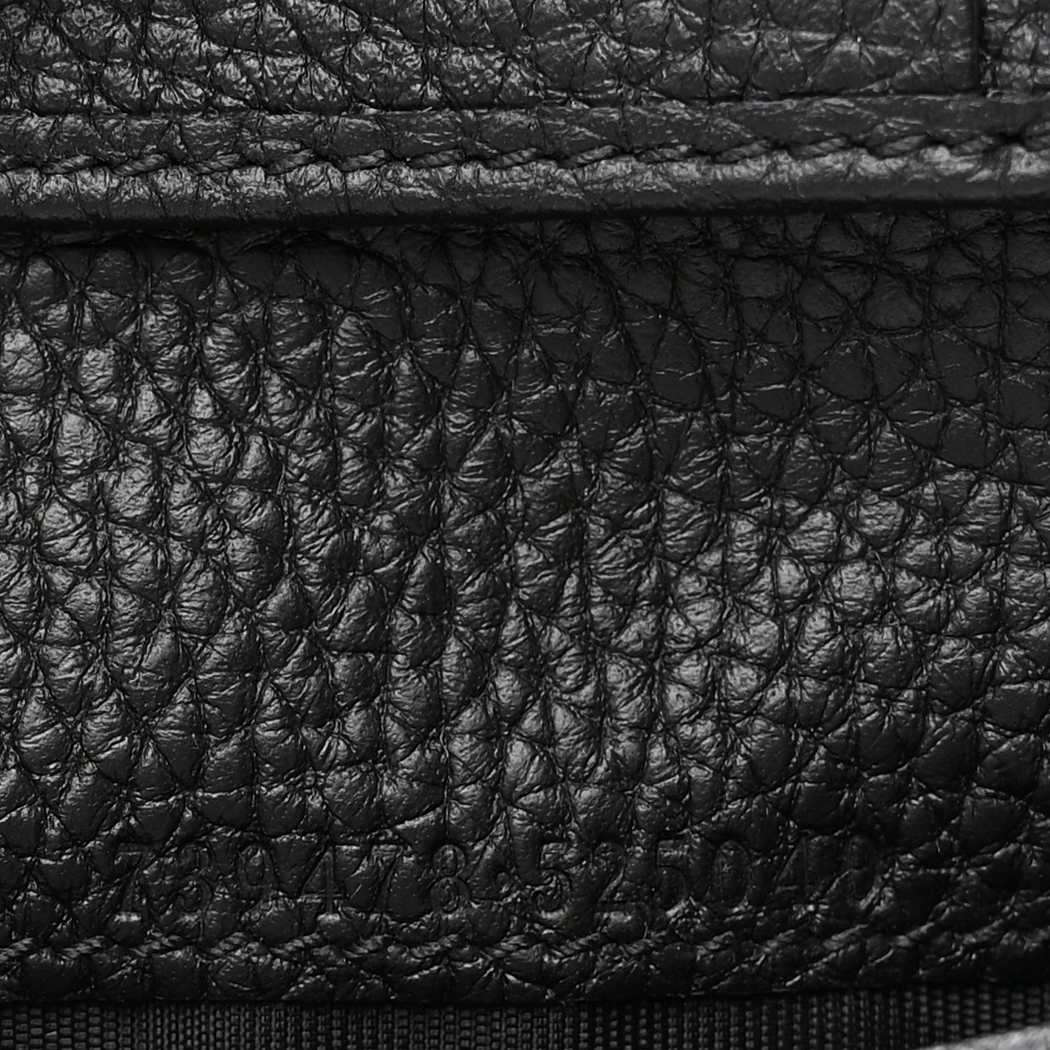 Gucci Piuma Calfskin Jumbo GG Embossed Card Case Black 7 of 7