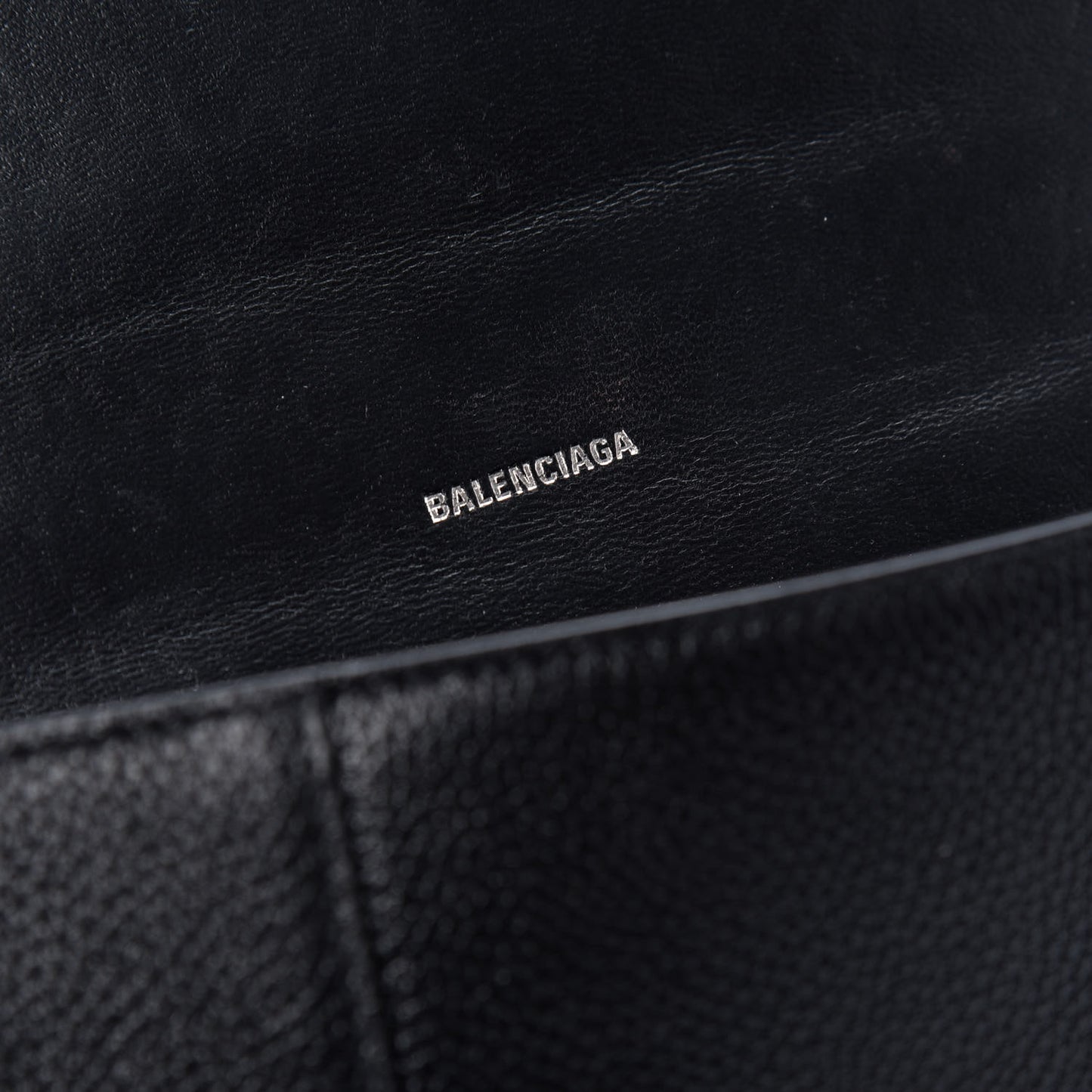 Grained Calfskin Hourglass Top Handle Crossbody Phone Holder Black
