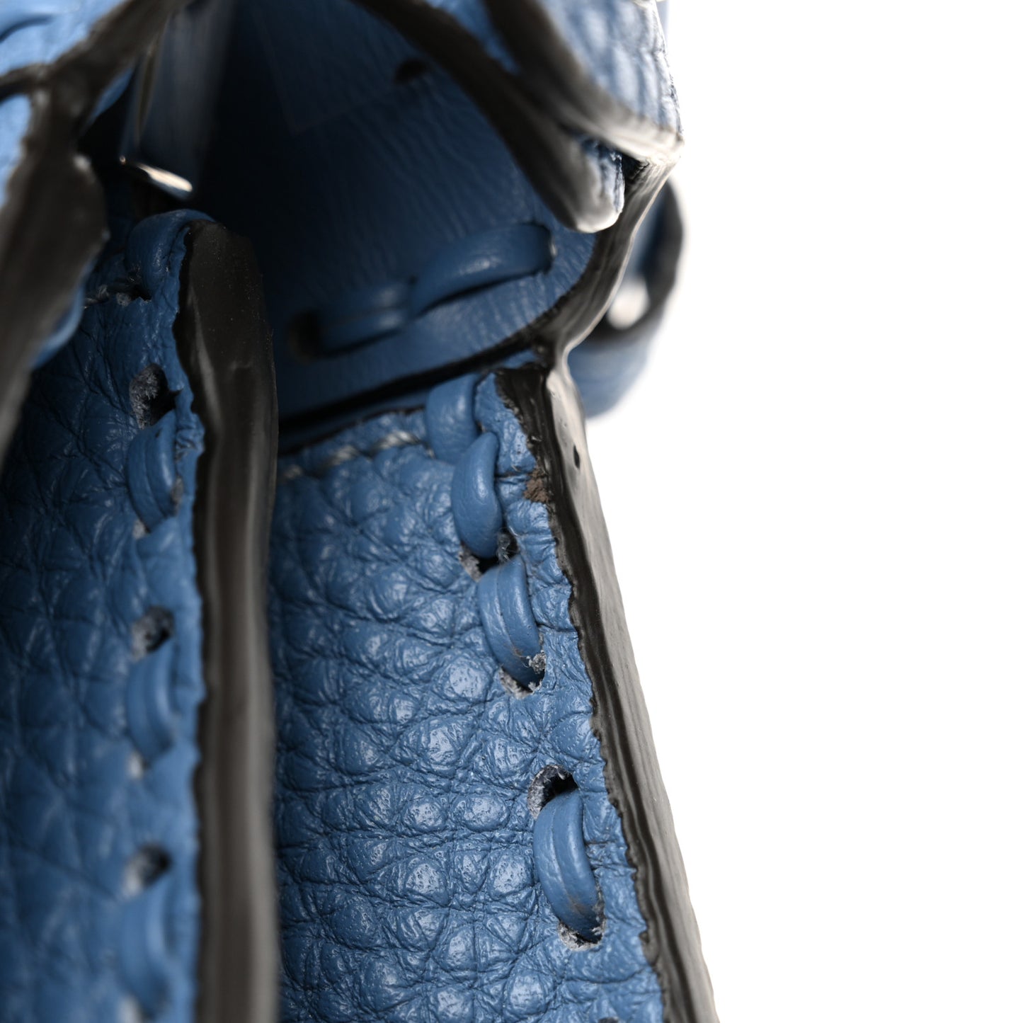 Cuoio Romano Selleria Macro Stitchings Petite Peekaboo I SEE U Iconic Satchel Placca Argento