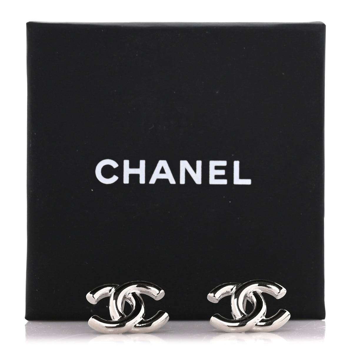 Metal CC Earrings Silver