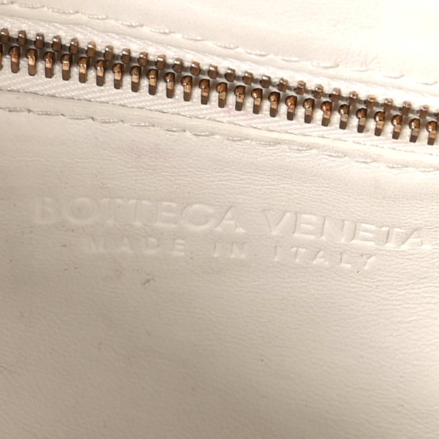 Grained Calfskin Maxi Intrecciato Cassette Crossbody Bag White