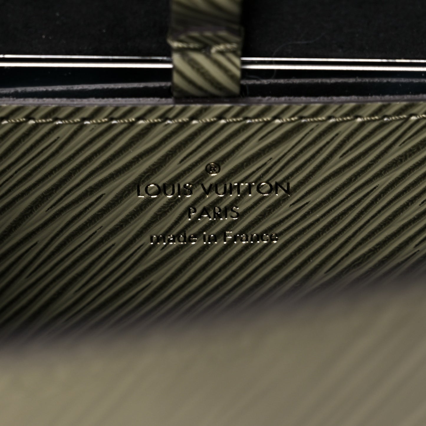 Epi Monogram Kabuki Twist Shoulder Bag MM Green