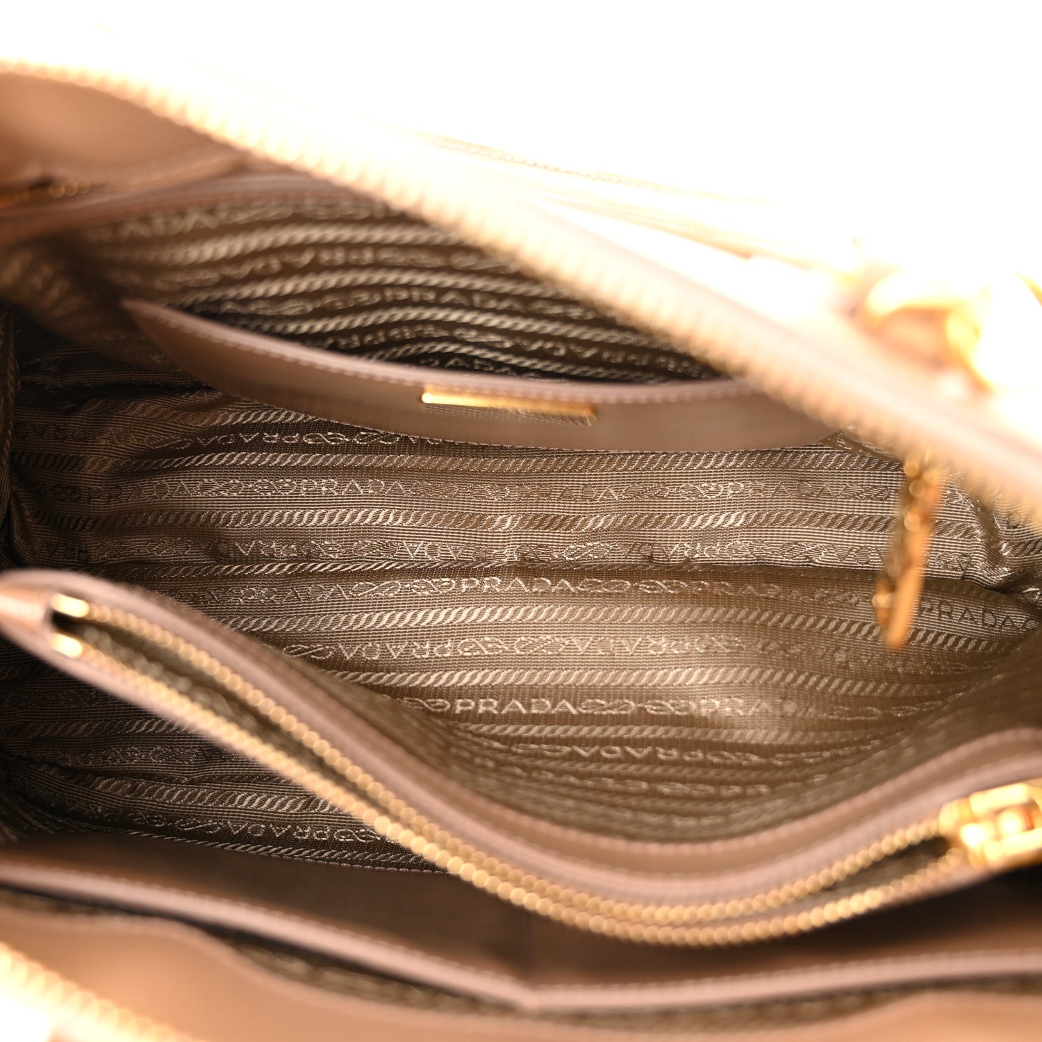 Prada Saffiano Vernice Medium Promenade Tote Cammeo 5 of 16
