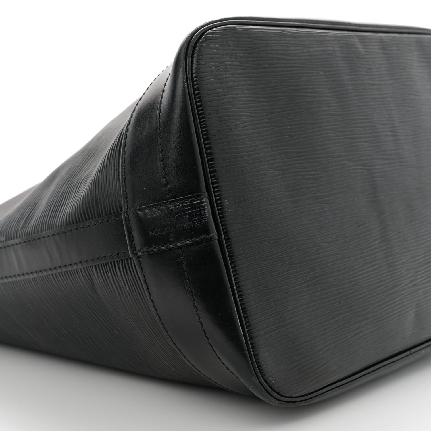 Louis Vuitton Epi Noe Black 8 of 13