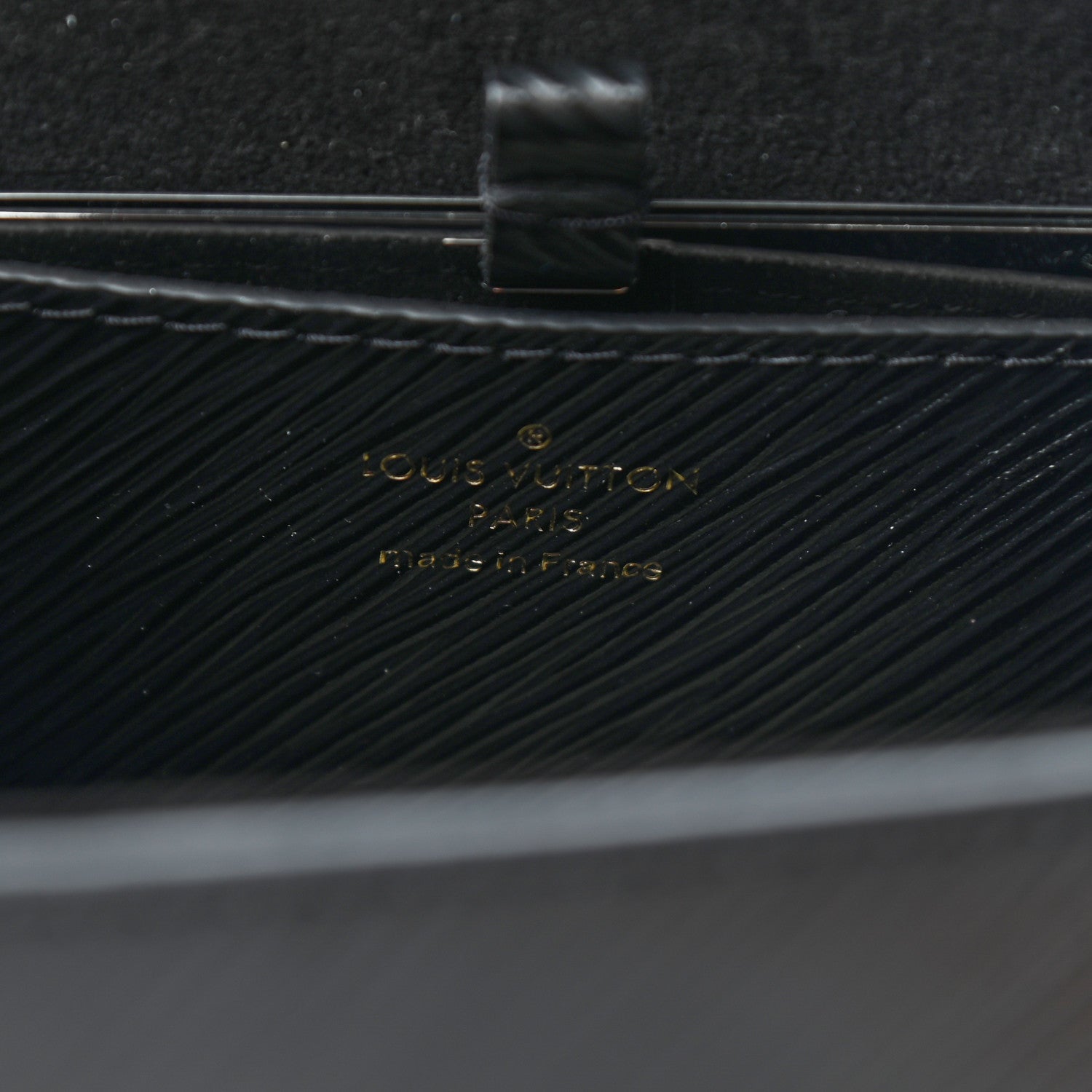 Louis Vuitton Epi Twist Shoulder Bag MM Black 6 of 9