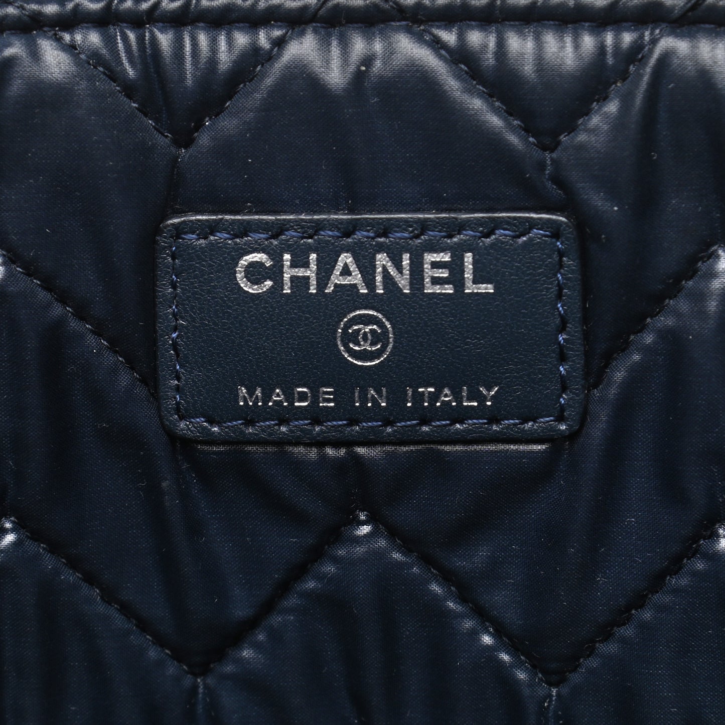 Distressed Patent Chevron Quilted Medium CC Crossing Cosmetic Case Navy
