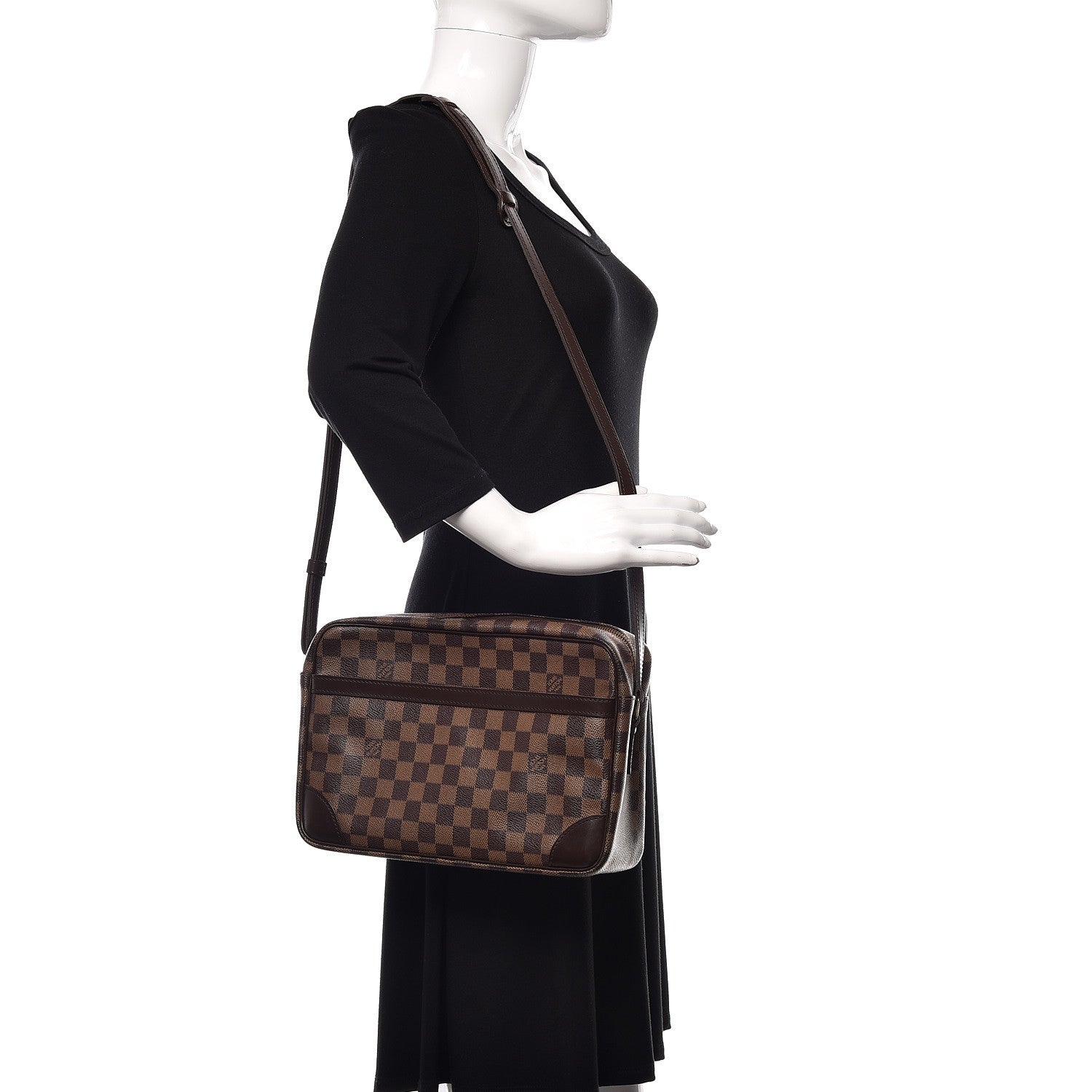 Louis Vuitton Damier Ebene Trocadero 30 2 of 13