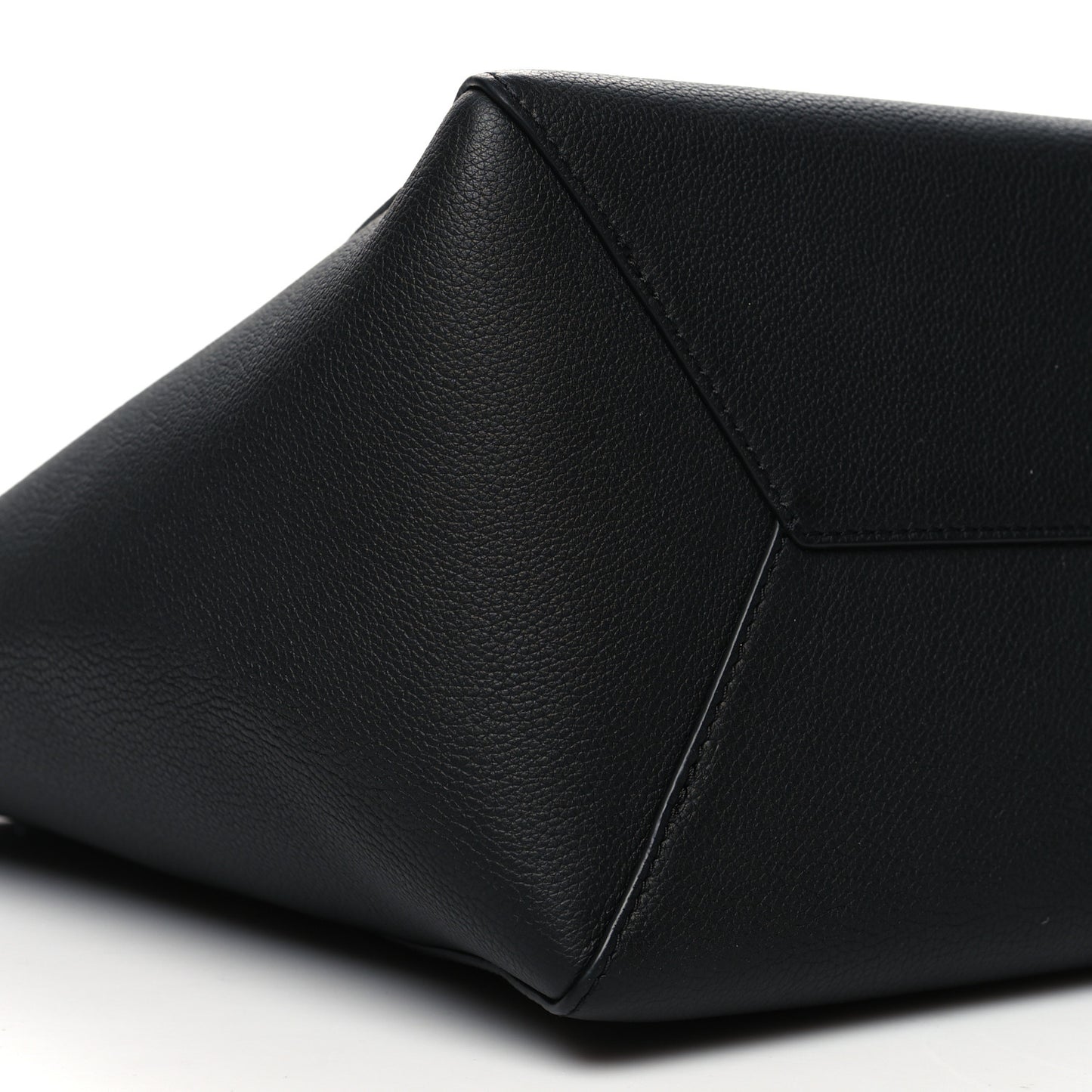 Calfskin Lockme Cabas Black
