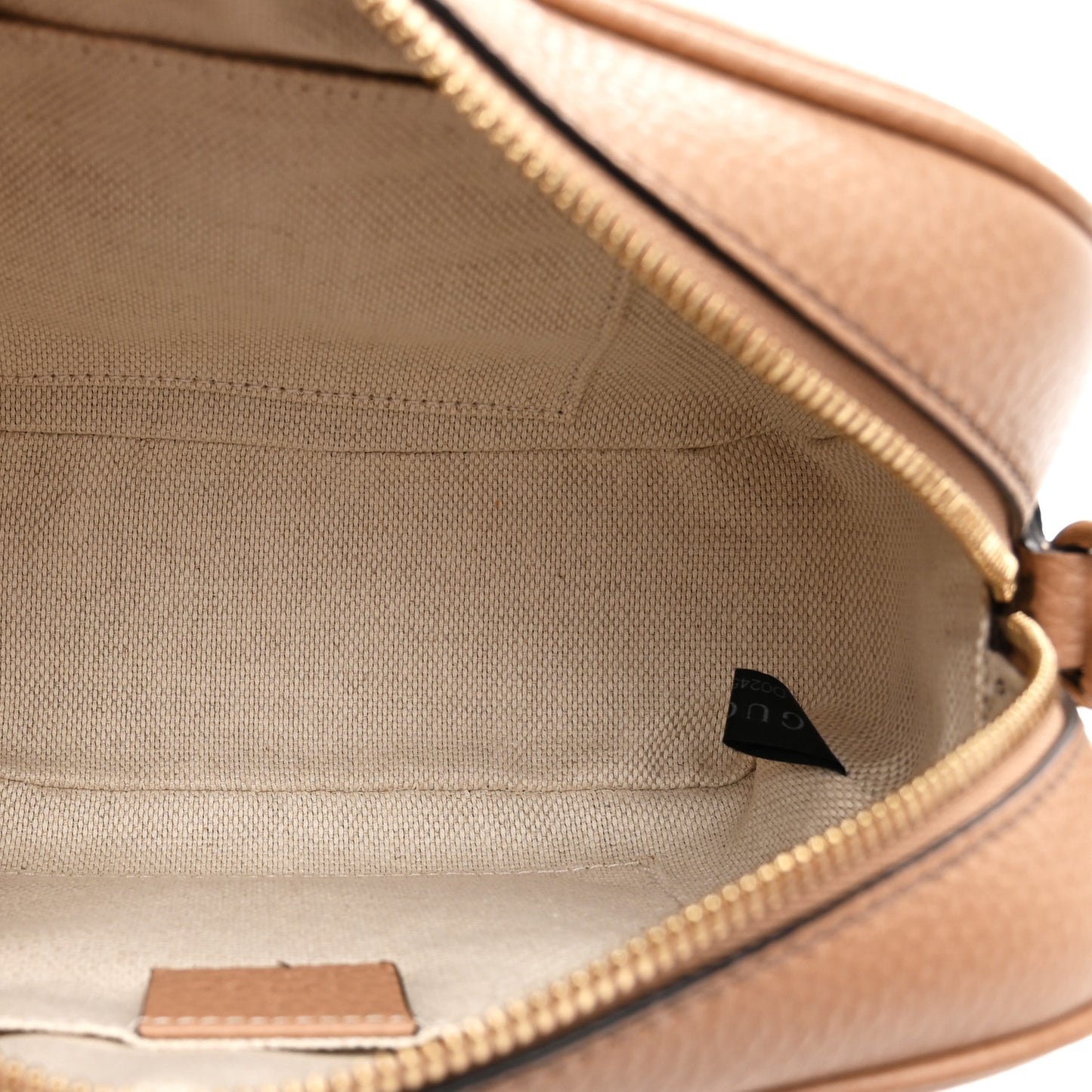 Pebbled Calfskin Small Soho Disco Bag Camelia
