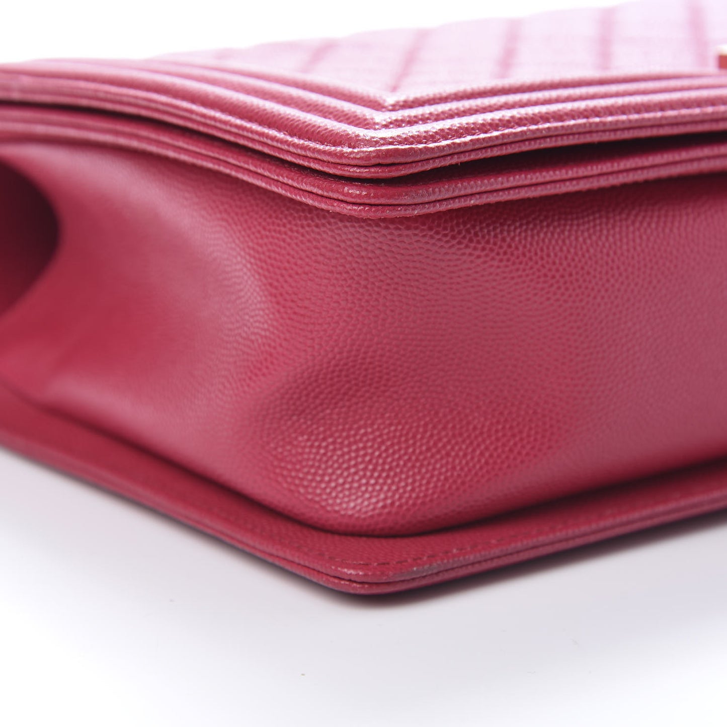 Caviar Quilted New Medium Boy Flap Dark Pink