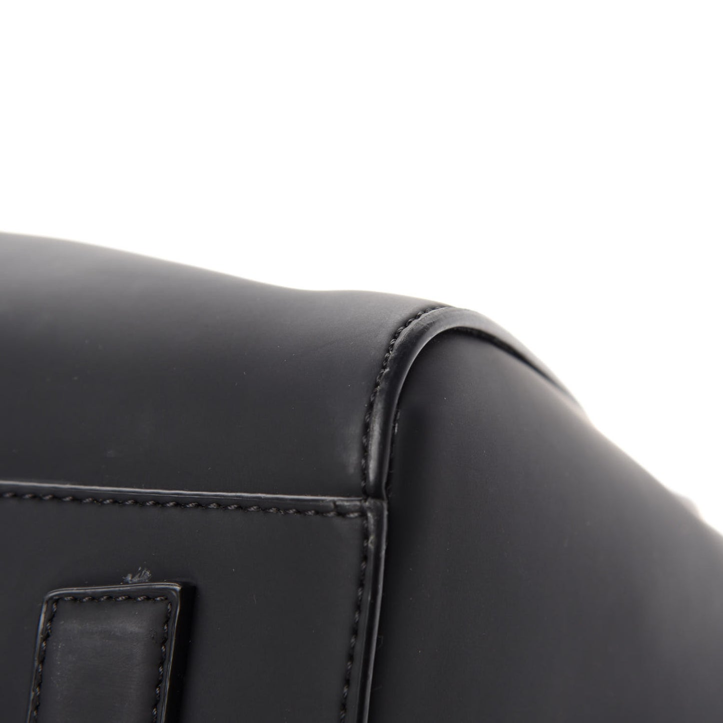 Rubber Effect Calfskin Medium Antigona Black