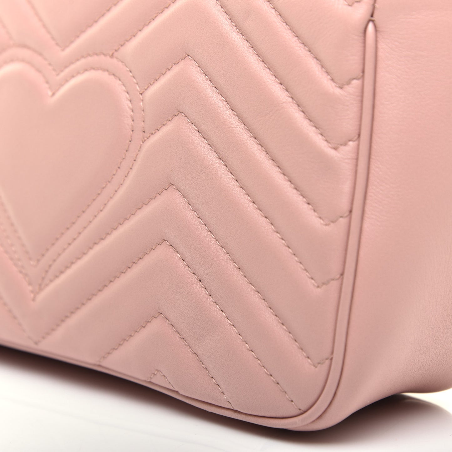 Calfskin Matelasse Small GG Marmont Shoulder Bag Perfect Pink