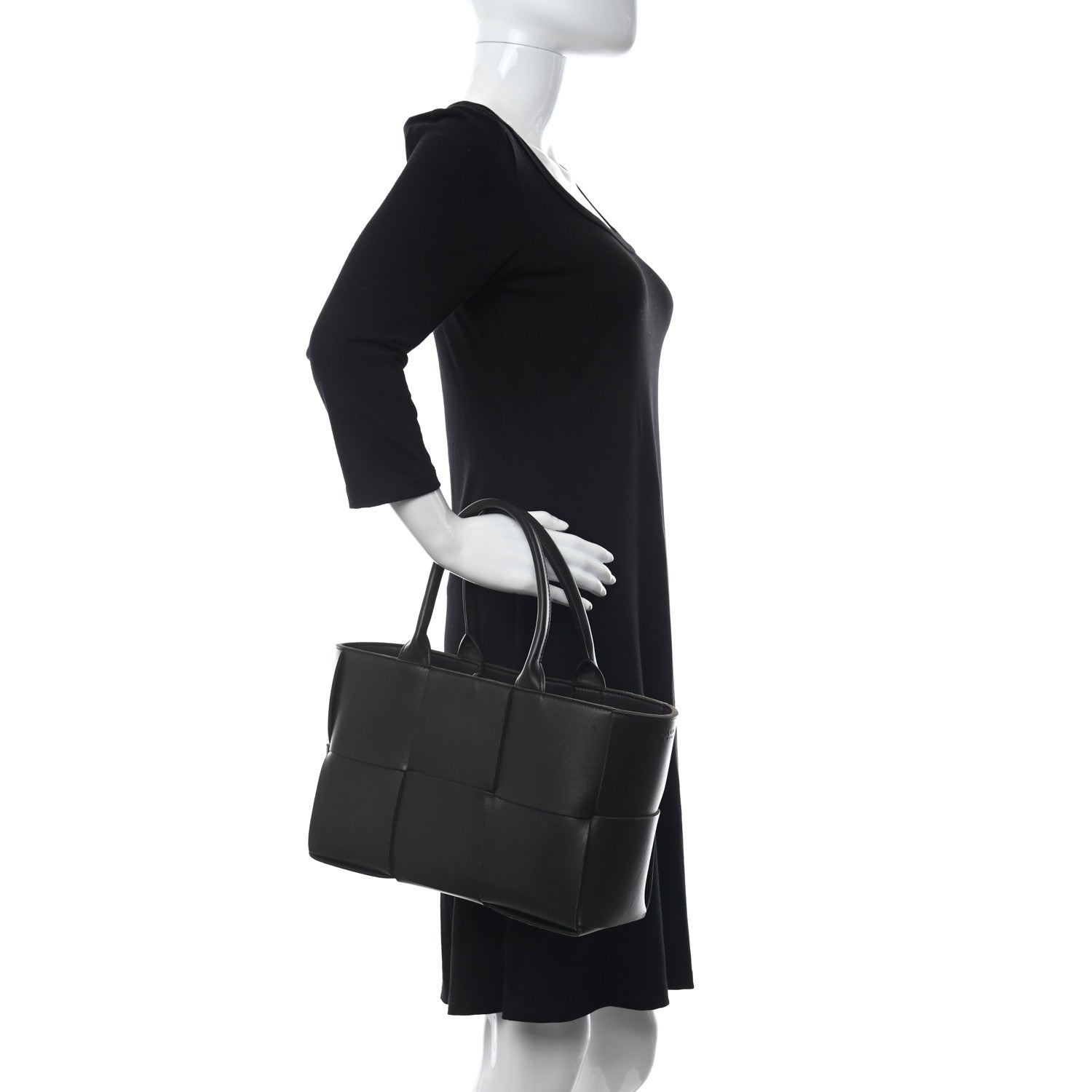 Bottega Veneta Nappa Maxi Intrecciato Small Arco Tote Fondant 2 of 11