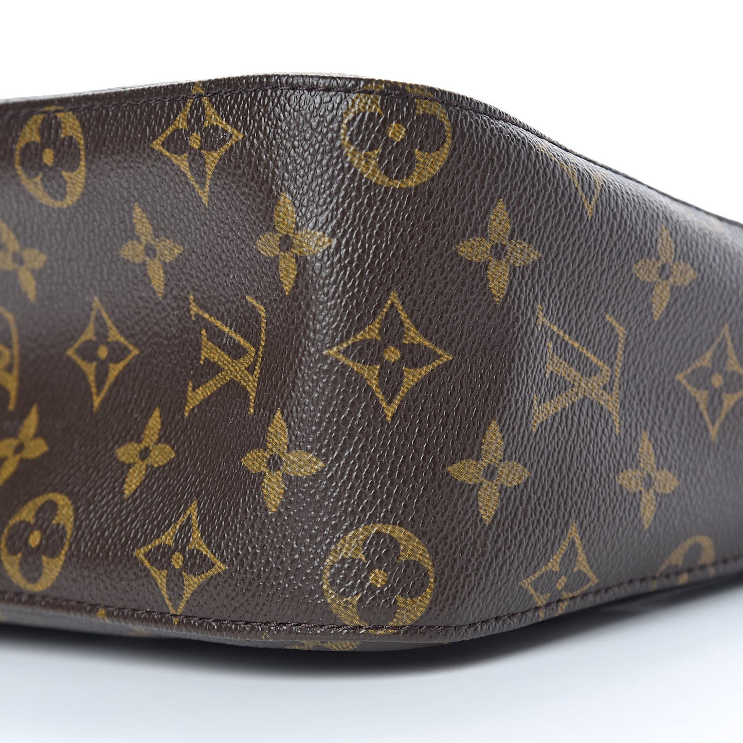 Monogram Looping MM