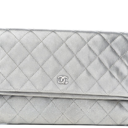Chanel Metallic Calfskin Quilted Pixel Effect CC Beauty Clutch Silver 13 of 13