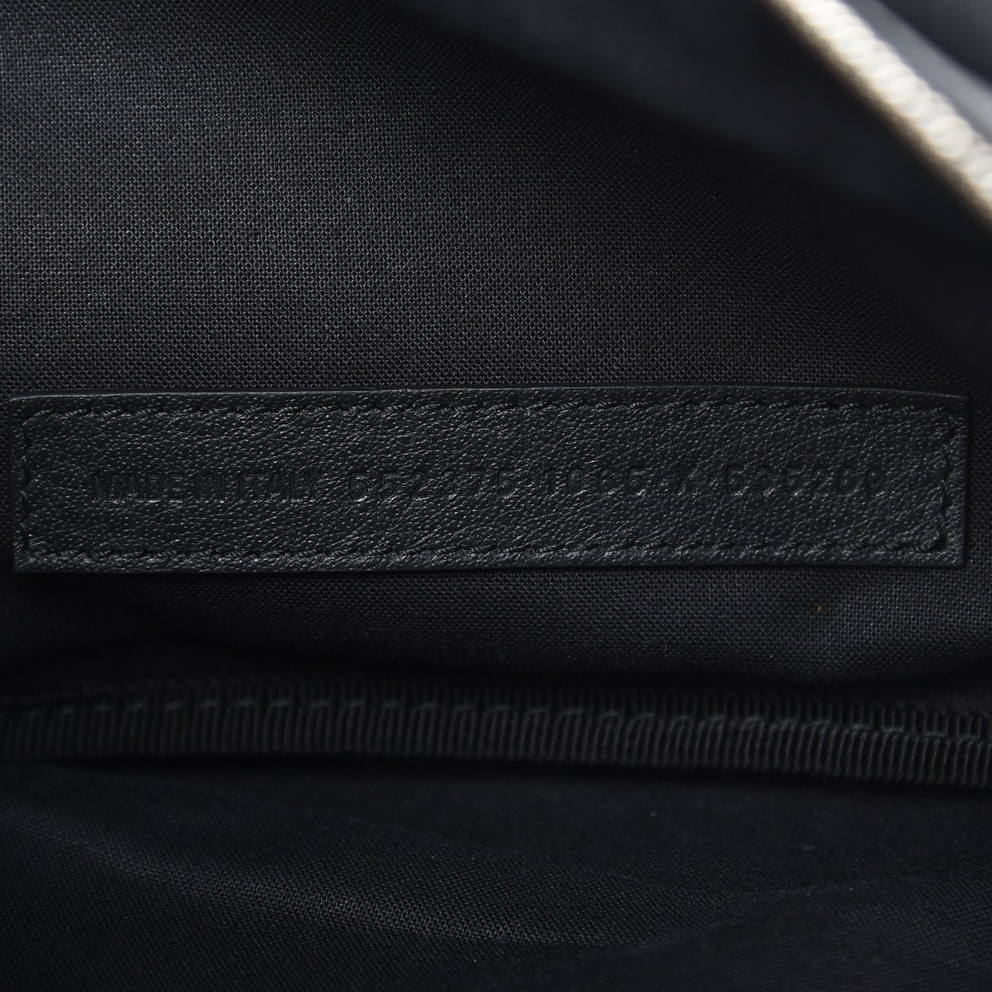 Smooth Calfskin Logo Large Everyday Beltpack Black