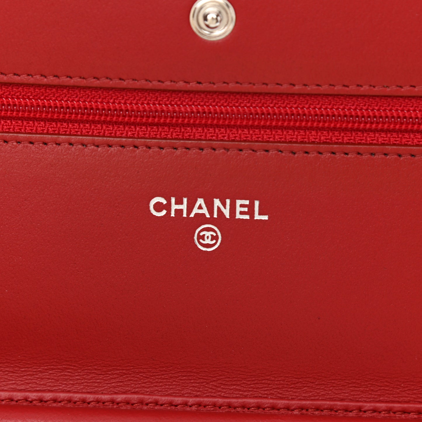 Lambskin Quilted Wallet On Chain WOC Red