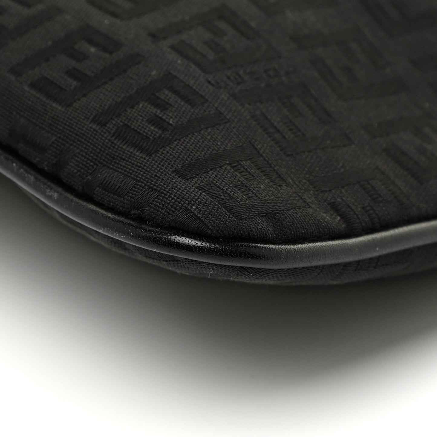 Zucchino Crossbody Black